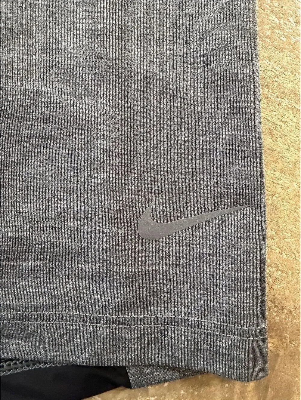 Nike Dri-FIT Athletic Tank Top Size Small Gray Black Zip Pockets Running Mesh